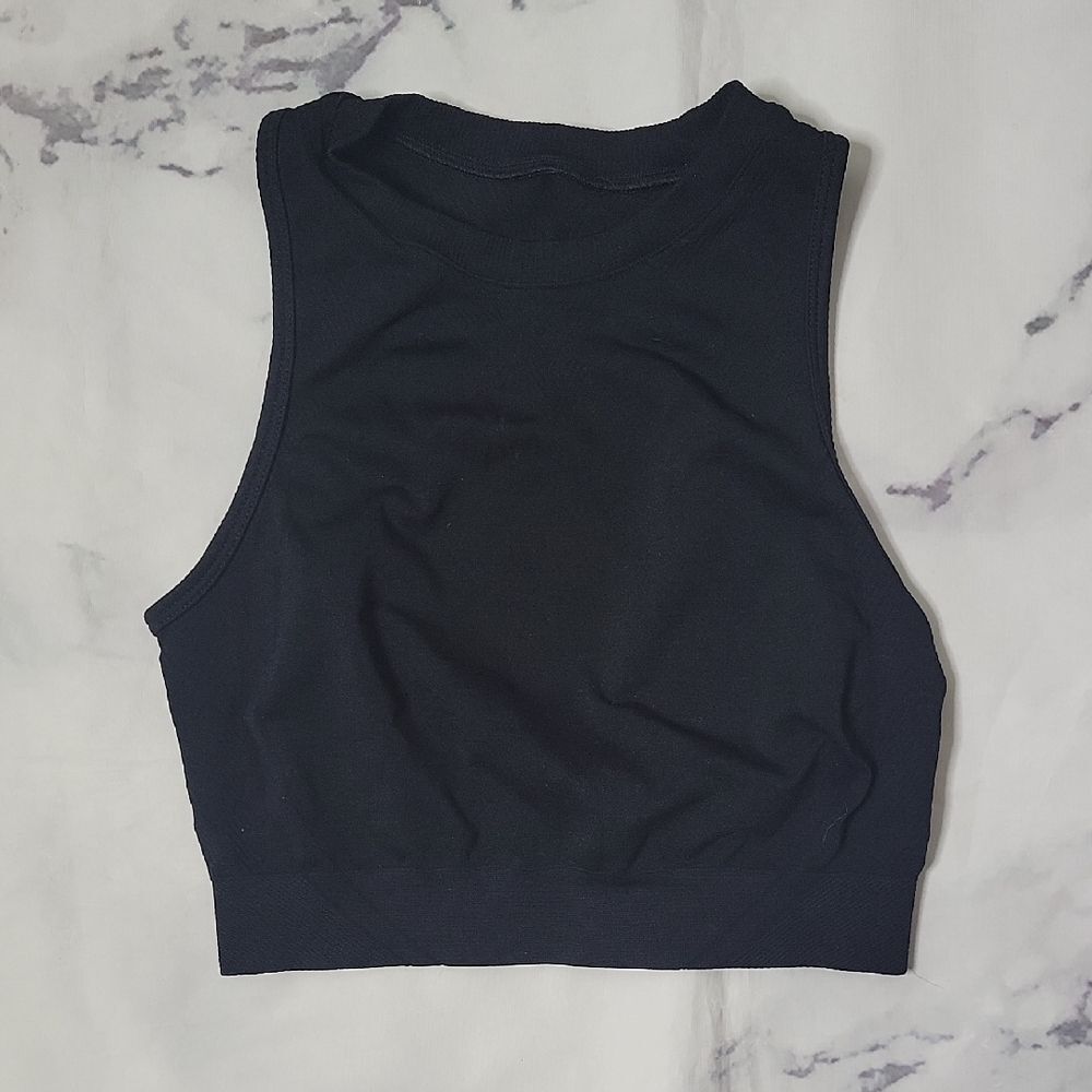 Alphalete Black Cropped Tank Top